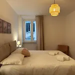 Melissa House 아파트 *