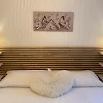 Melissa House 아파트 *