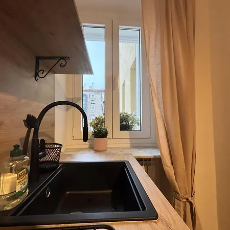 Melissa House * 트리에스테